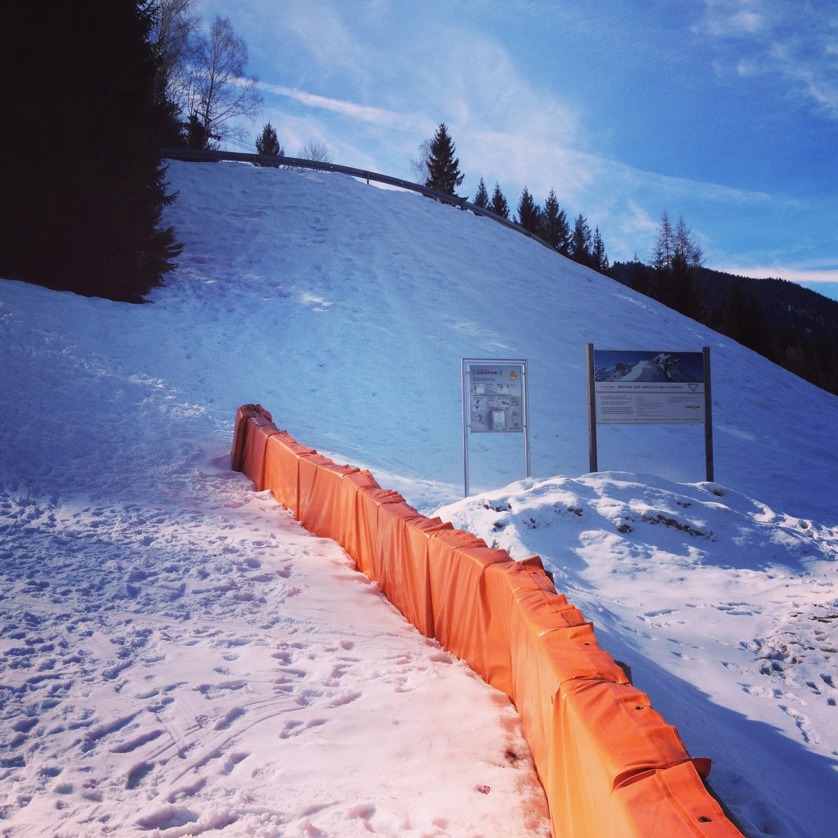 Einstieg und erste Tafel direkt am Parkplatz - Skitouren-Lehrpfad am Eckbauer, Garmisch-Partenkirchen