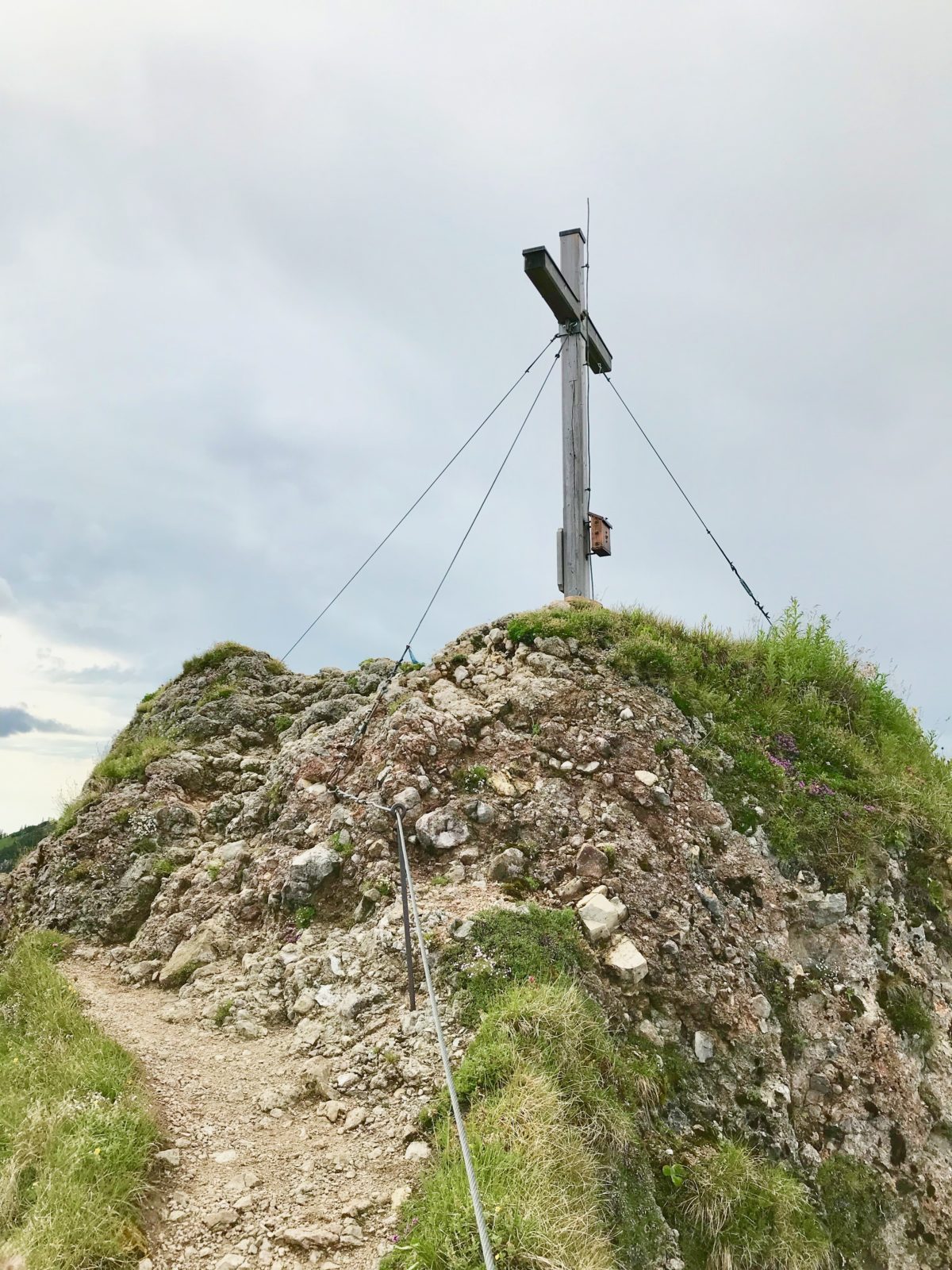 Am Gipfel des Brunnenkopfs