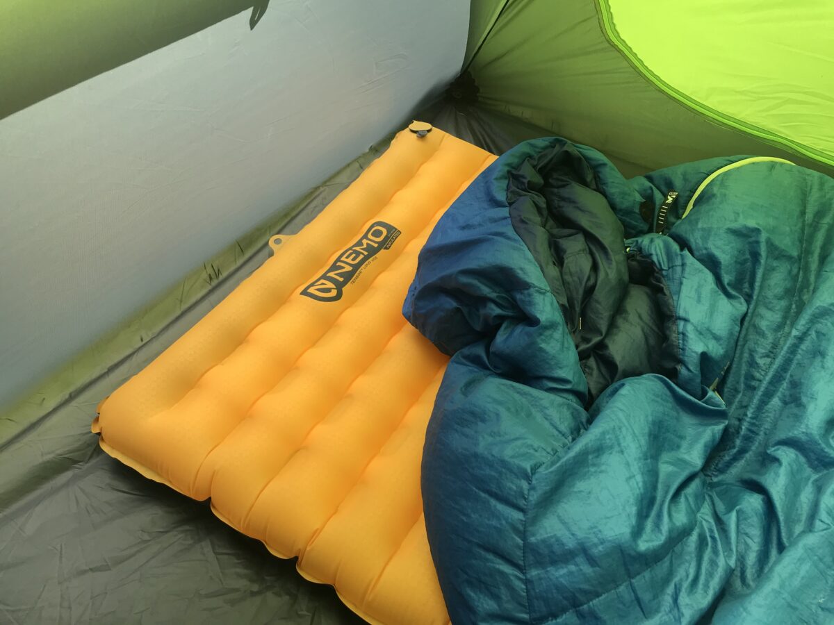 Aluminium-Isoliermatte Schaumstoffmatte Schlafmatte für Camping  Isoliermatte Faltbare Zeltmatte Bodenpolster Thermisch (2mx2m)