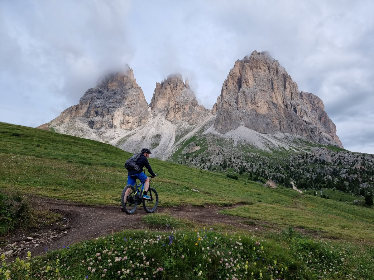 5 phantastische E-Mountainbike Touren in den Dolomiten