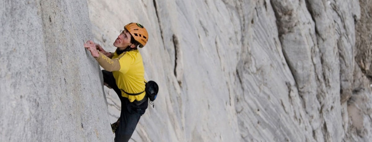 29. April 2007: Hansjörg Auer gelingt "Der Weg durch den Fisch" Free Solo