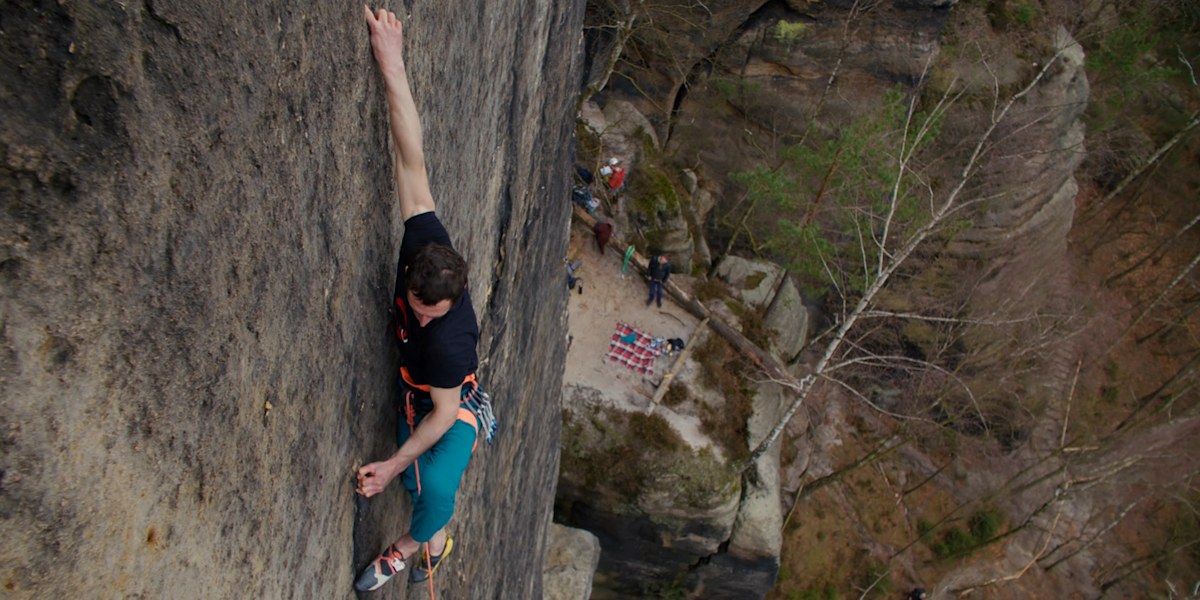 Streaming-Tipp: Adam Ondra klettert 8c im Elbsandstein