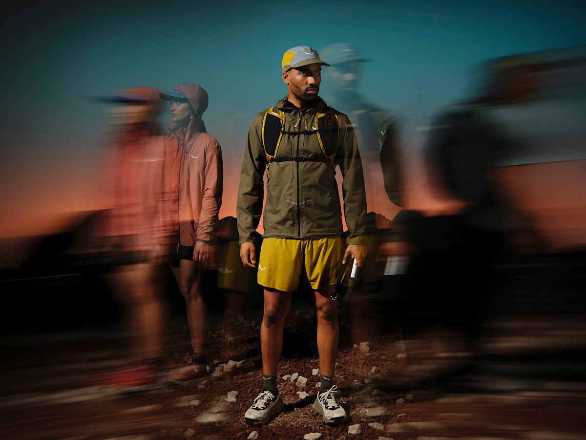 Speed Hiking mit Salewa: "Set the Tone" Kollektion für Bergabenteuer